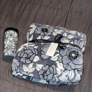 NEW Vera Bradley Throw Blanket + FREE Matching Vera Bradley Thermal Tumbler